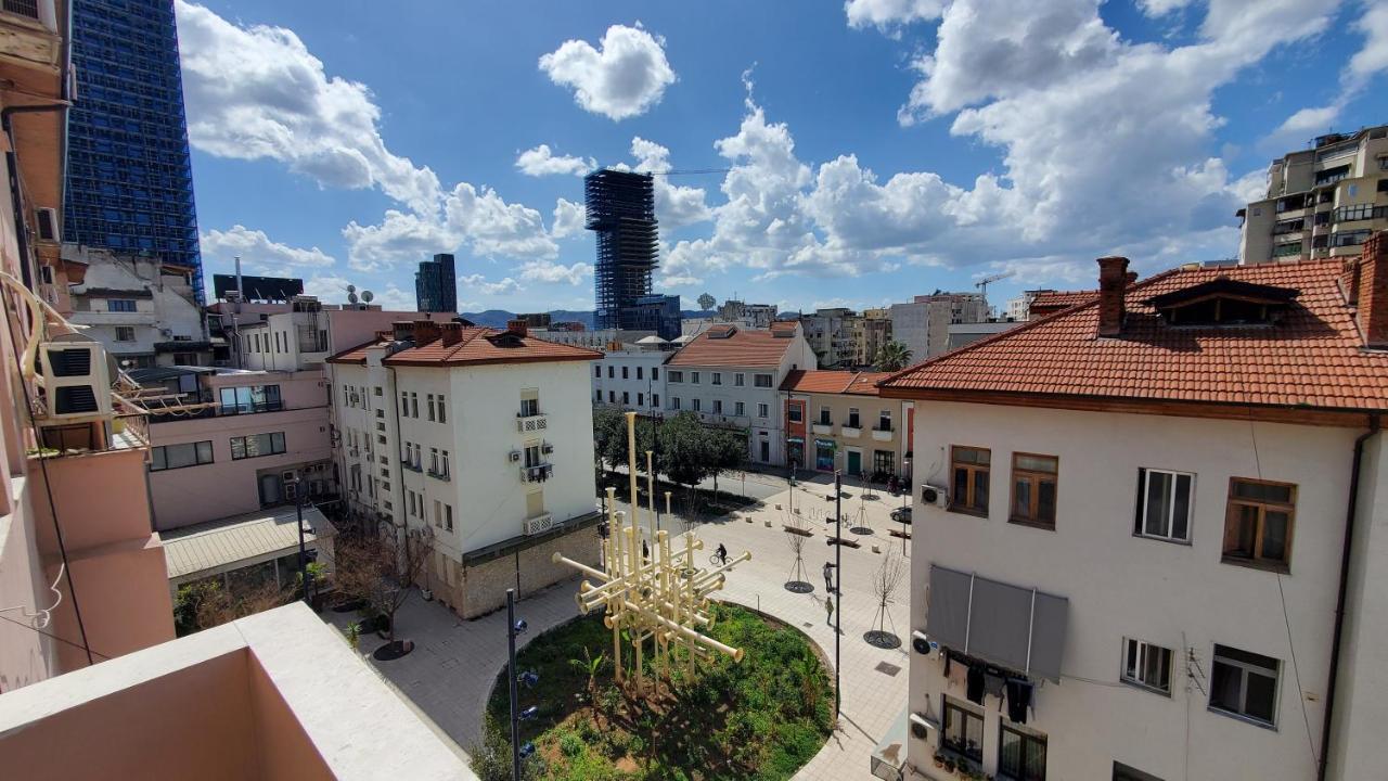 Metropolitan Apartments - City Center Тирана Екстер'єр фото