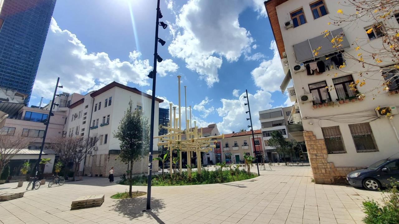 Metropolitan Apartments - City Center Тирана Екстер'єр фото